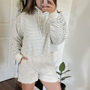 UO x Out from Under‎ Cropped Pullover Hoodie. Size M